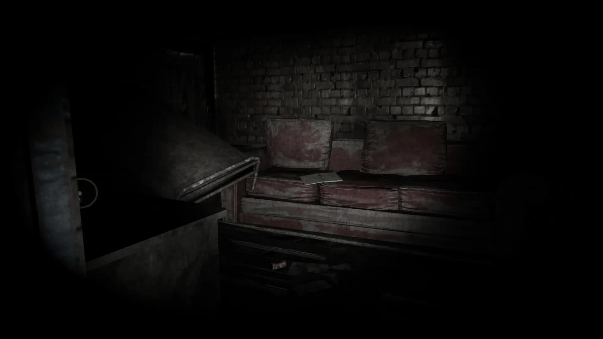 Horror inside the forest görsel 5