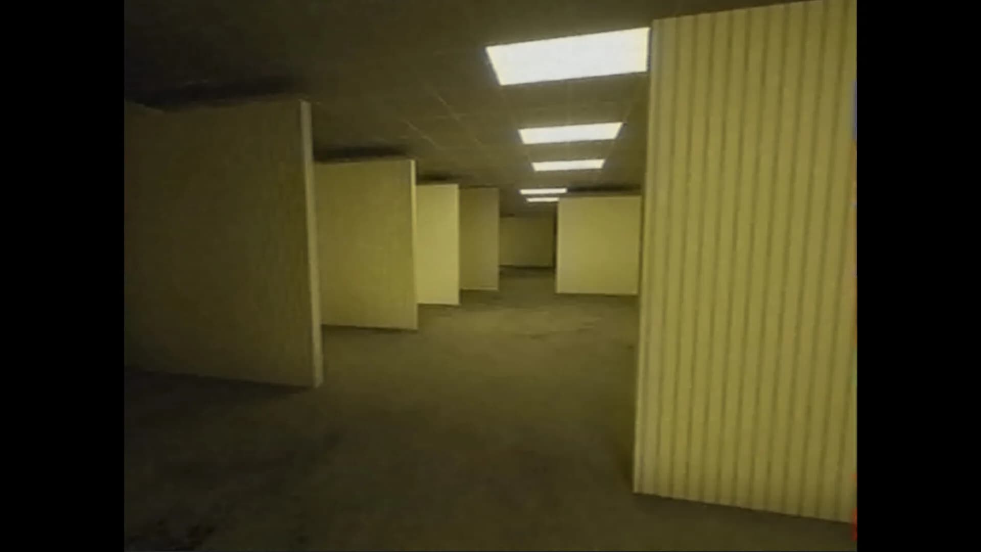 Backrooms - 2005 görsel 2