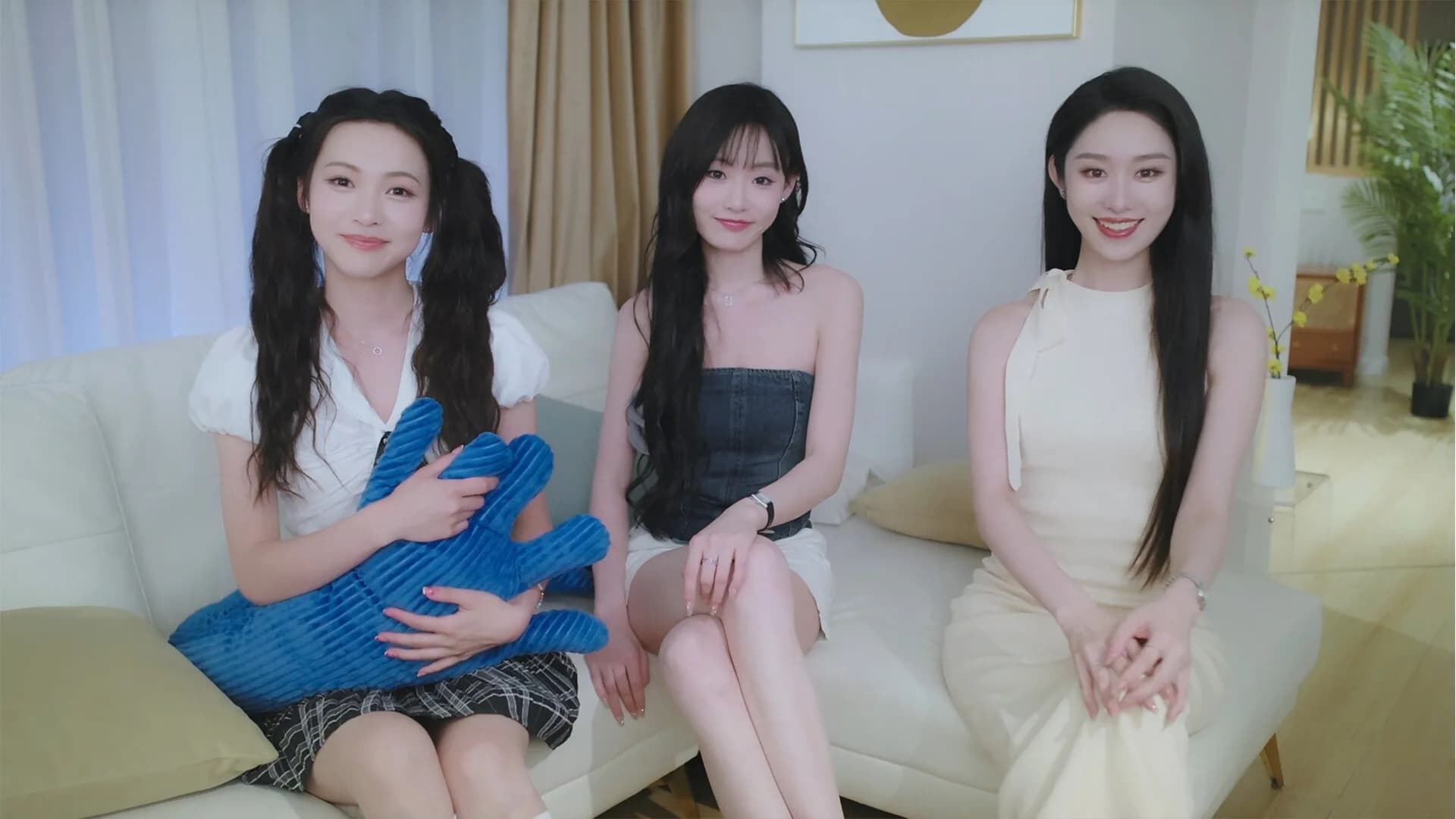 完蛋！我被美女包围了！前传 görsel 7