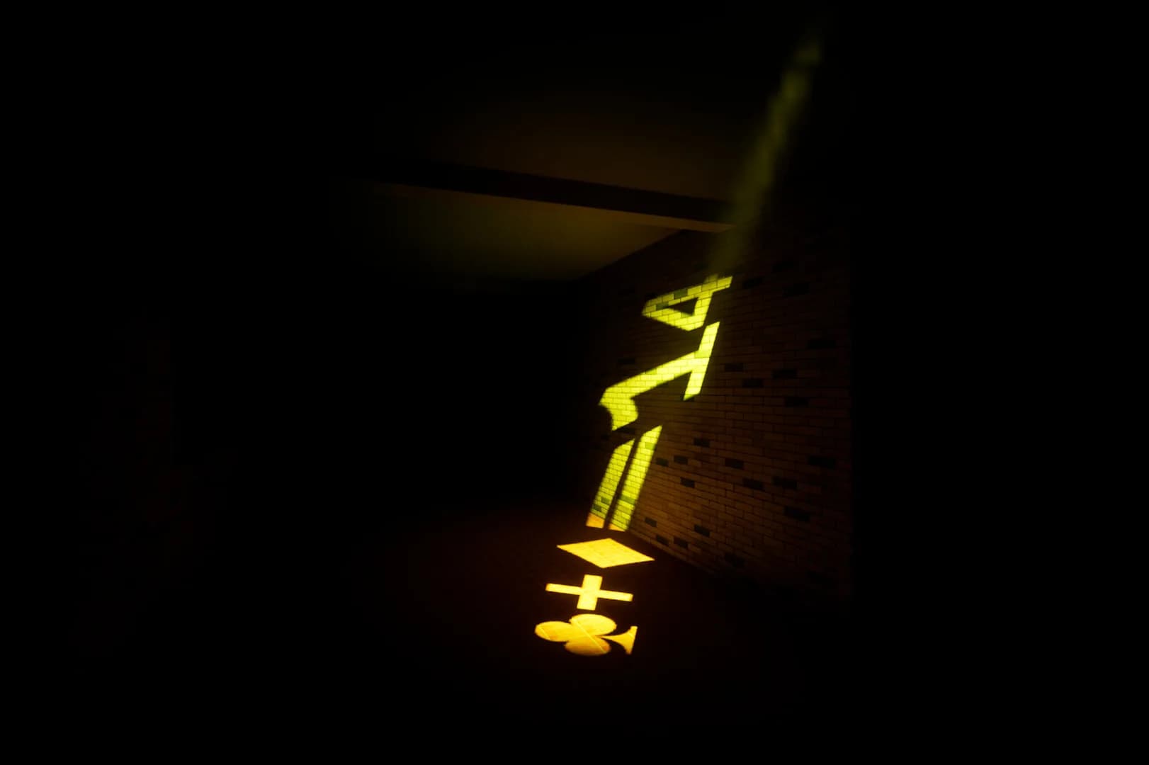 逃离狮门外语学校 / Escape the School görsel 15